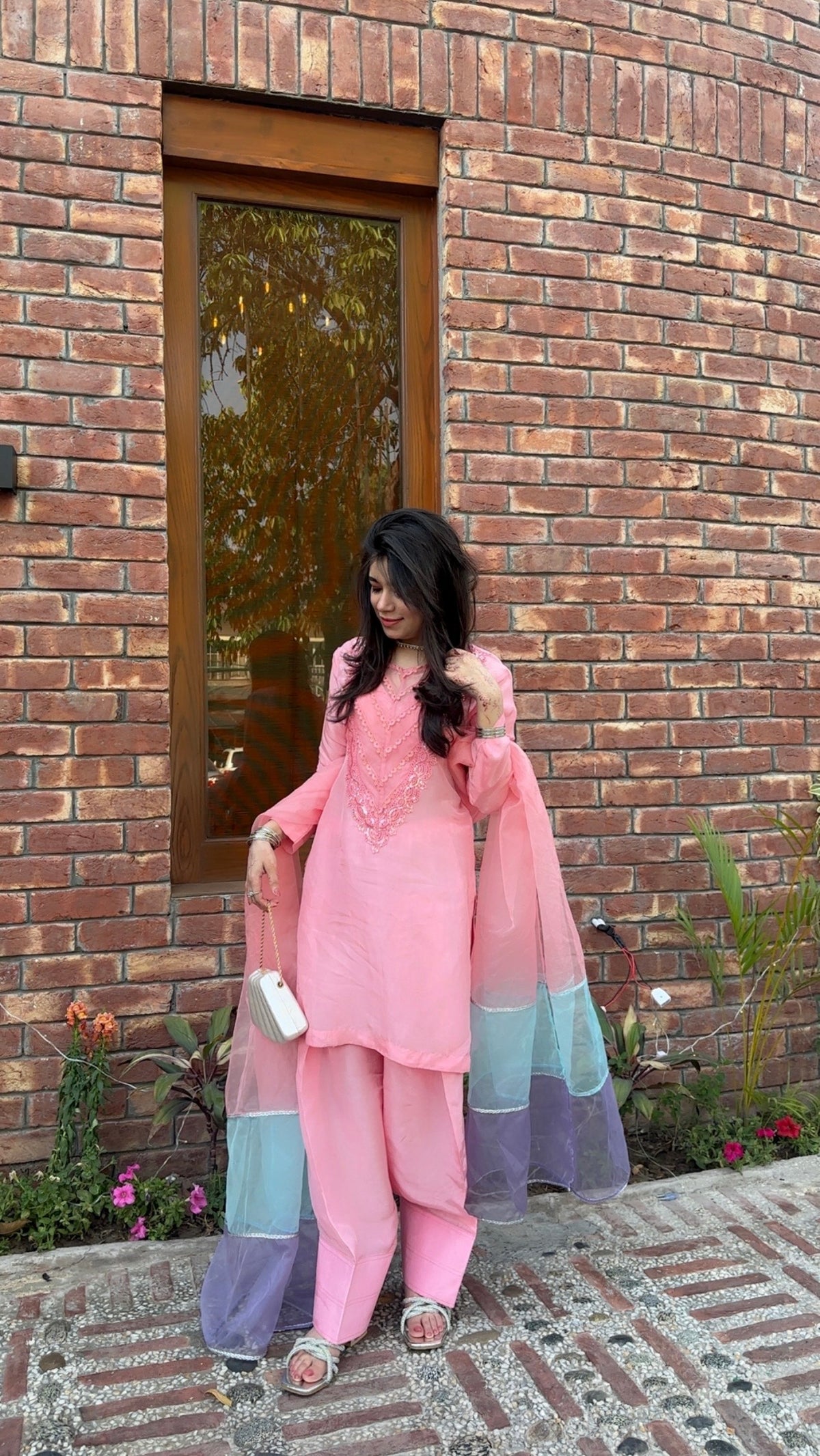 EST-017 SAHAR