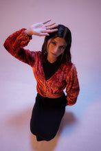 Load image into Gallery viewer, Plunge Neck Crop Top
