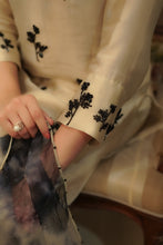 Load image into Gallery viewer, EST-006 AANCHAL
