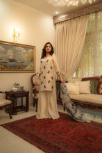 Load image into Gallery viewer, EST-006 AANCHAL
