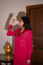 Load image into Gallery viewer, EST-005 GULAB

