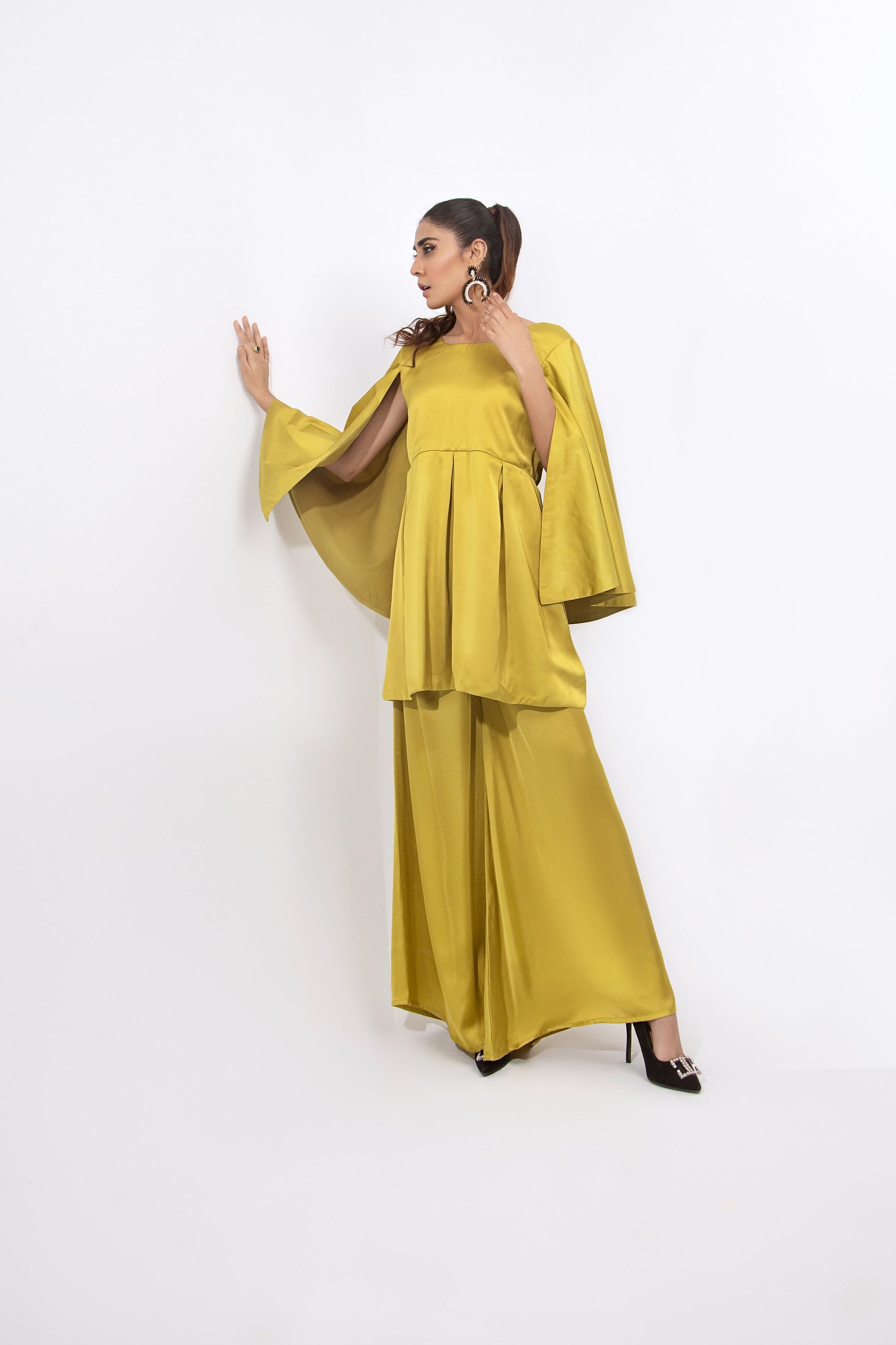 Bell Sleeves Top with Palazzo