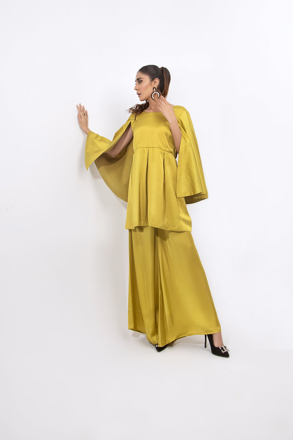 Bell Sleeves Top with Palazzo
