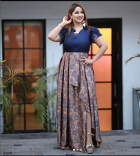 Load image into Gallery viewer, Box Pleated Dress

